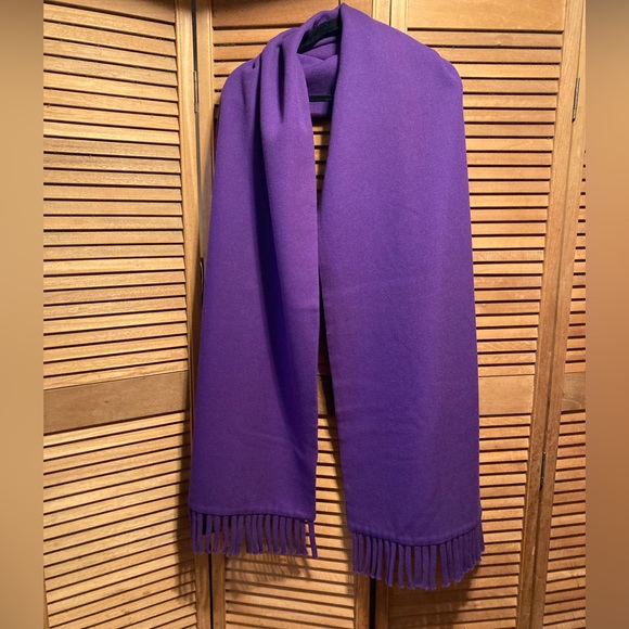 Vintage Heavy Wool Gaberdine Purple Shawl/Wrap with Fringed Hem - Picture 1 of 13